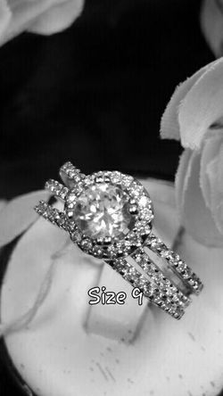 Genuine. 925 with cz Diamonds...2piece sett.