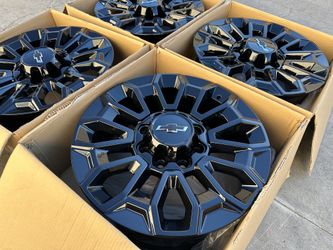 22" Chevy Silverado 2500HD Wheels 3500 GMC Sierra Denali Rims 8x180
