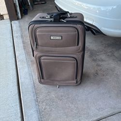 Luggage 24x17