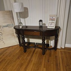 Beautiful Table/Console