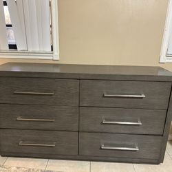 6 Drawer Dresser