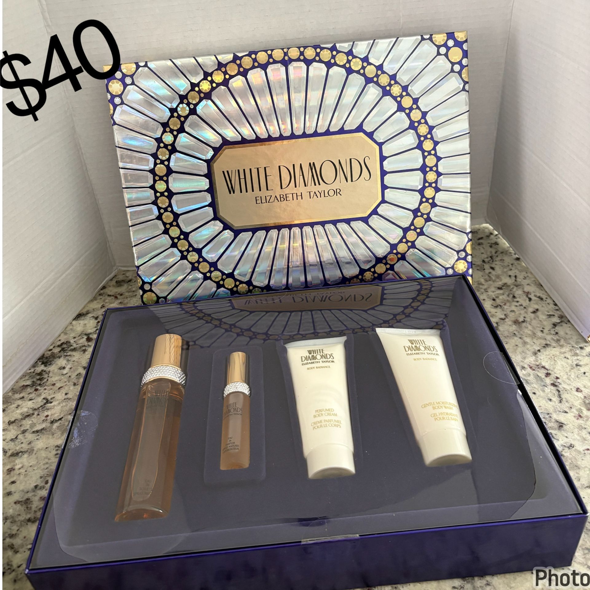White Diamonds Gift Set 