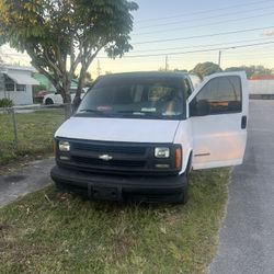 2001 Chevrolet Express