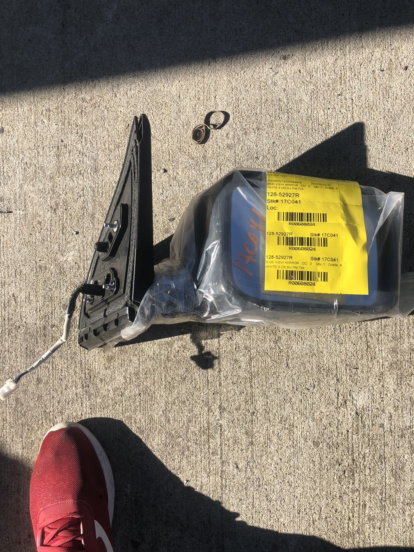 2012 Nissan Rogue right side view mirror