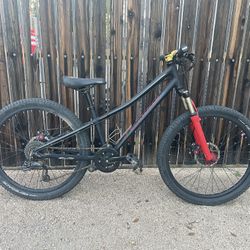 Specialized Hotrock 24