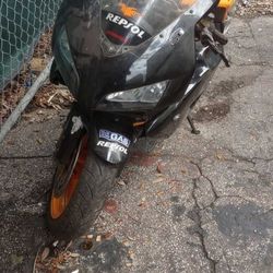 2005 Honda CBR1000 Repsol Fresh Meat Just Came In  Pompanopatstheoriginal.com