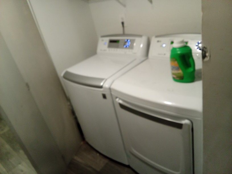 Washer & Dryer