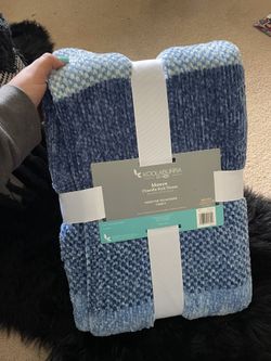 Ugg knit throw discount blanket