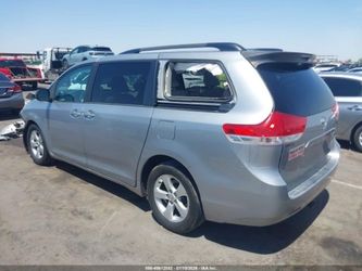 2014 Toyota Sienna - PARTS ONLY