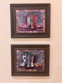 Framed wall pictures