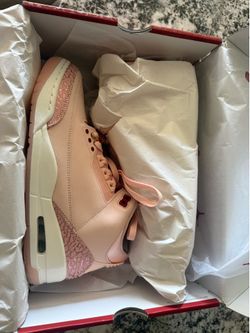 Air Jordan 3 Retro  Women’s 10.5
