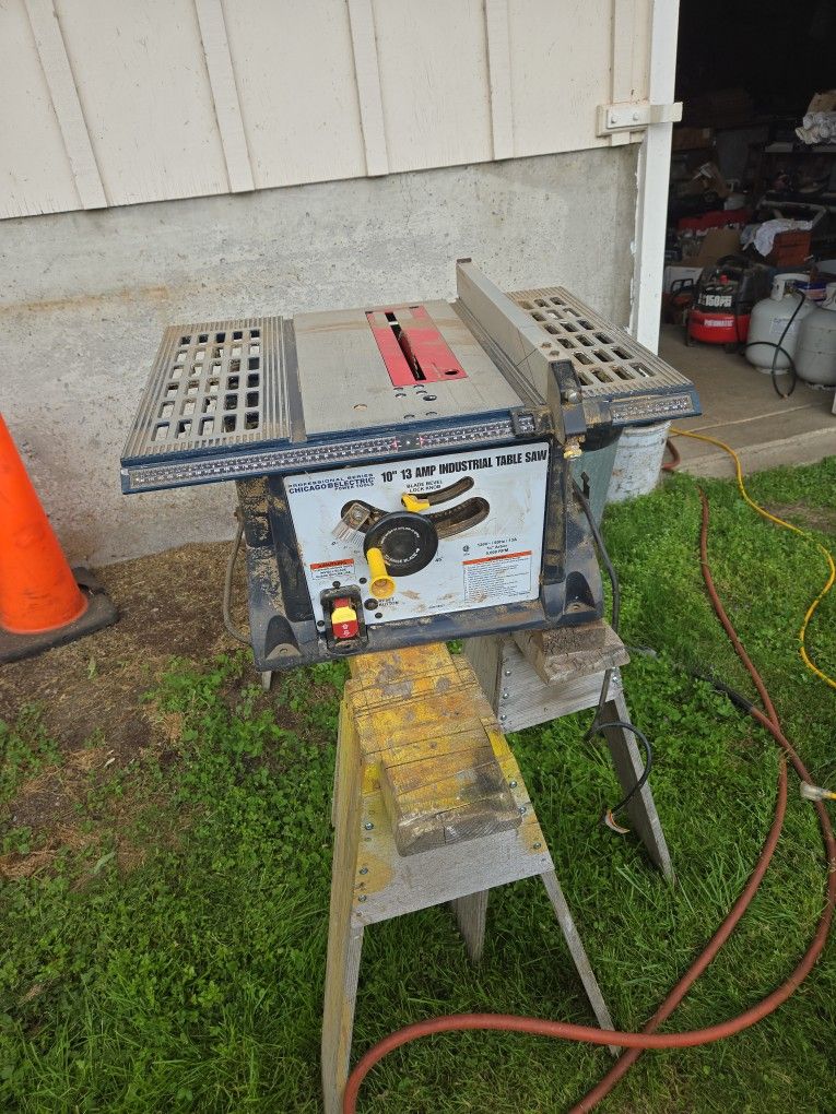 Portable Table Saw