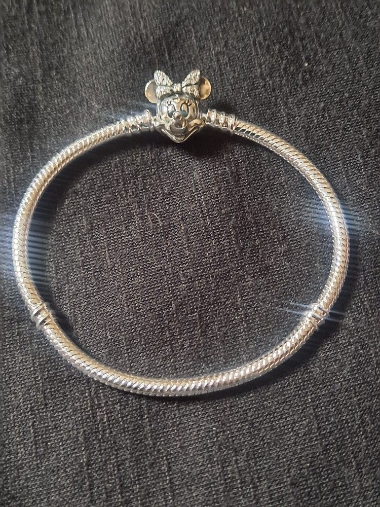 NEW 100% Authentic PANDORA DISNEY 925 Pavé Minnie Mouse Charm