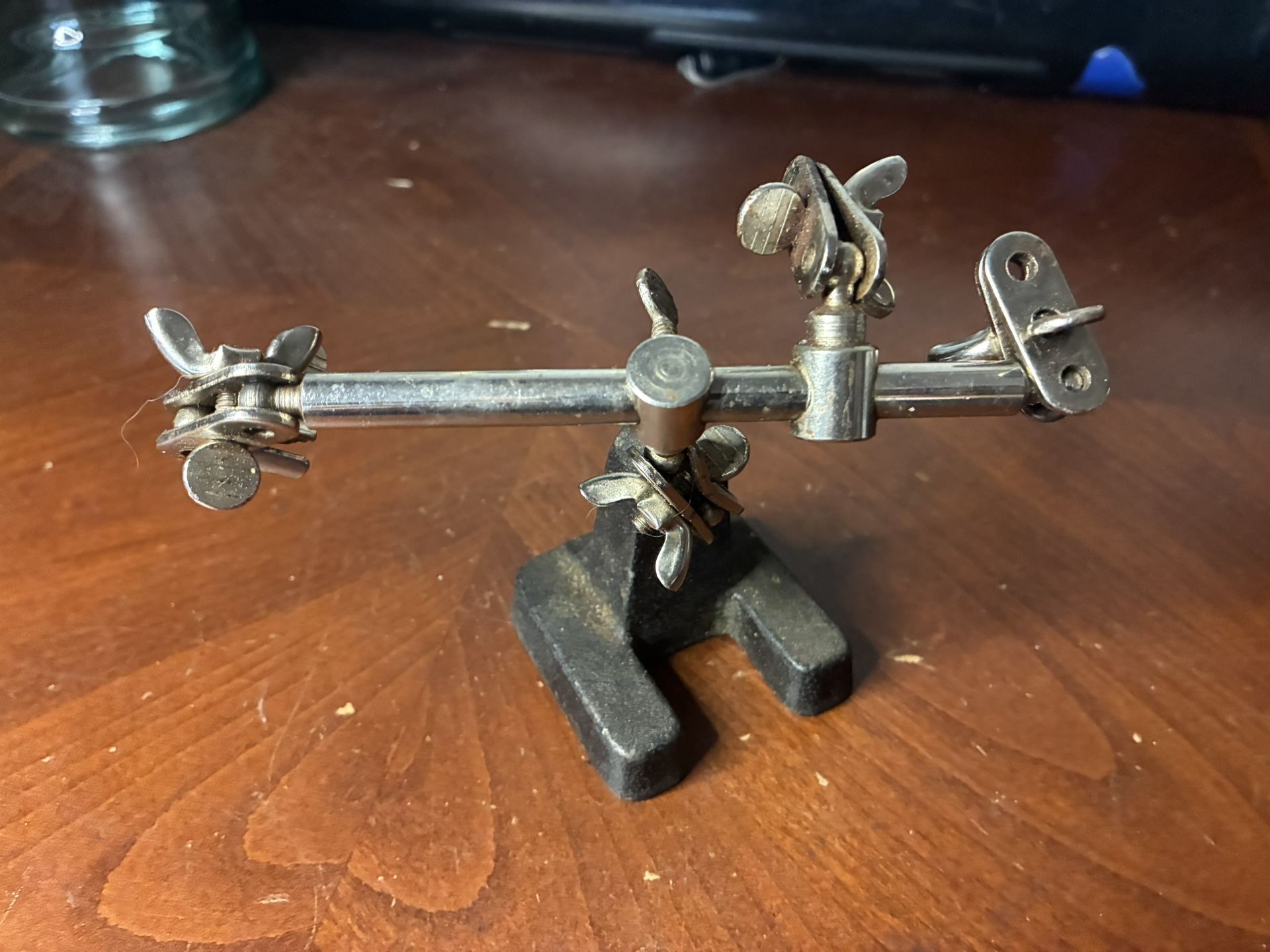 Fly Tying/Lure Making Vice with Pedestal All Black Fish Jewelry 3rd Hand