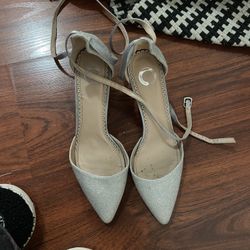 Heels Size 8 Silver Glitter