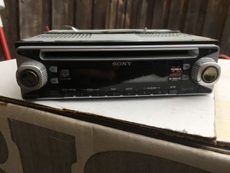 Sony explod car stereo with MP3