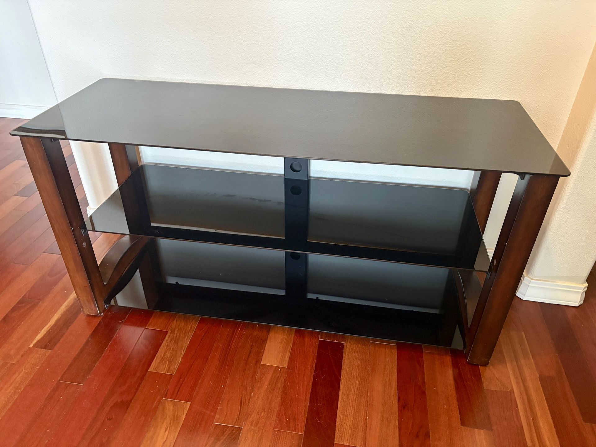 TV Stand / Entertainment Center