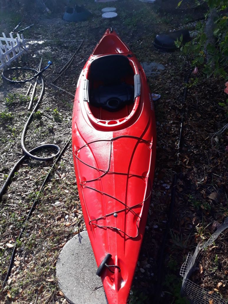 Field and stream eagle run 12 kayak 12 ft for Sale in N REDNGTN BCH, FL OfferUp