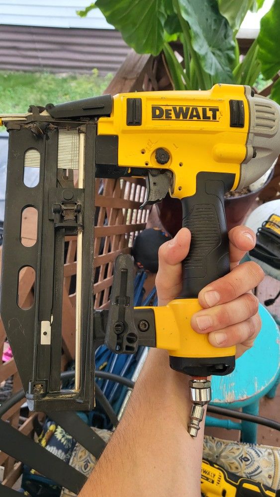Dewalt Brad NAILER Finish Trim #Dwf7197