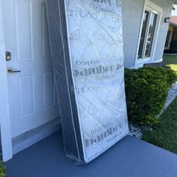   Mattresses: twin, full , queen regular ,  Colchon Nuevo Colchones plush or pillow top available cama bed mattress 