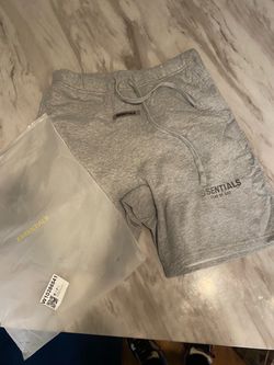 essential shorts size medium