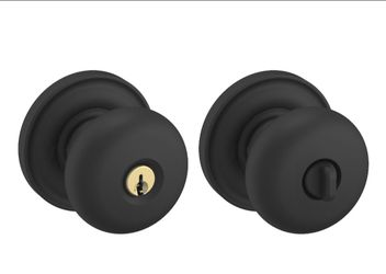 Keyed Entry Door Knob Set with Round Rose (2 pack)