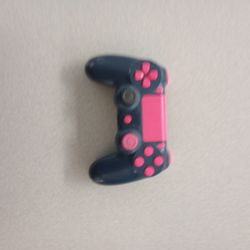 Custom PS4 Controller Pink And Dark Blue