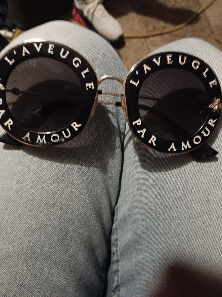 Round Framed Gucci Glasses 