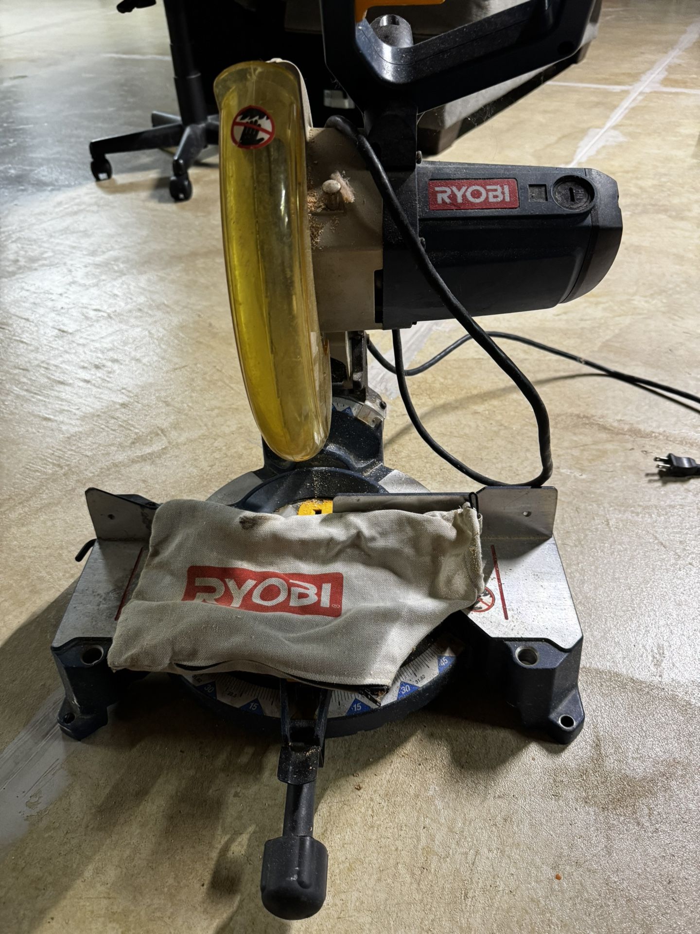 Compound Miter Saw