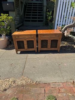 Pair of Vintage Kindel Furniture "Belvedere" Nightstands – French Regency / Louis XVI Style