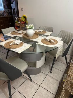 Dinning table