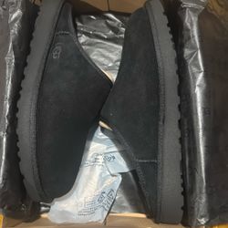 Men’s UGG Classic Slip-on