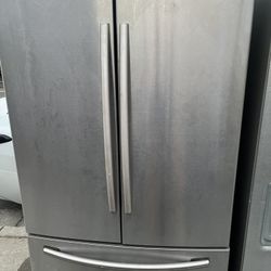 Samsung refrigerator refrigerator French door