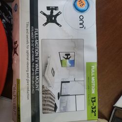 Full motion TV wall mount