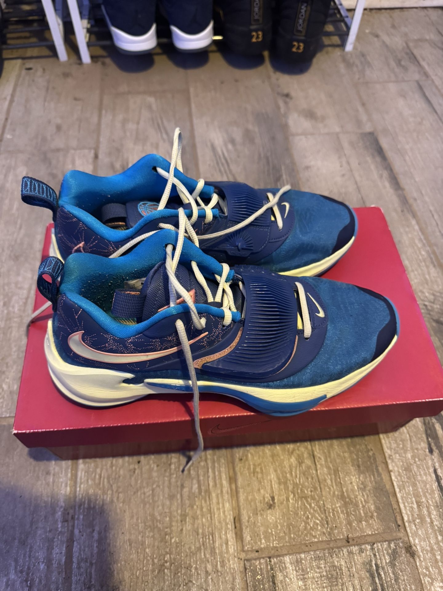 Zoom Freak 3 “valentines Day”