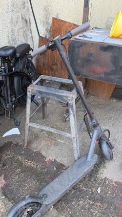 Electric scooter