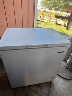 Thomson Chest Freezer White