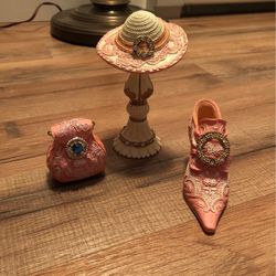 Mini Victorian Collection  Set Of 3 Cameo Shoe Hat Bag 