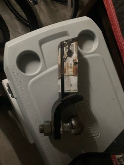 Ball hitch