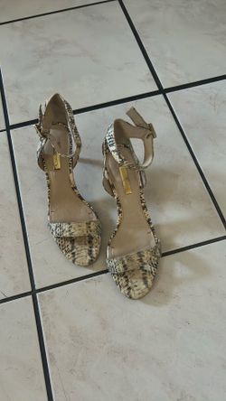 Heels size 7