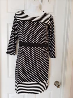 Women's Dress Size Small