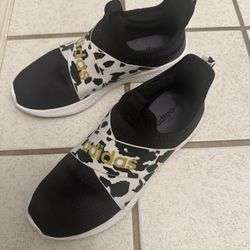 women shoes size 7,5 clean like new