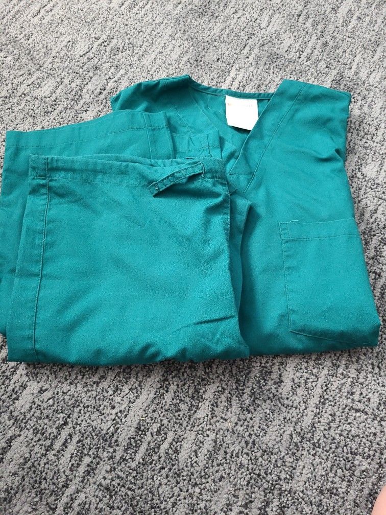 All Heart Scrubs - Set For $10. Size Xtra Small