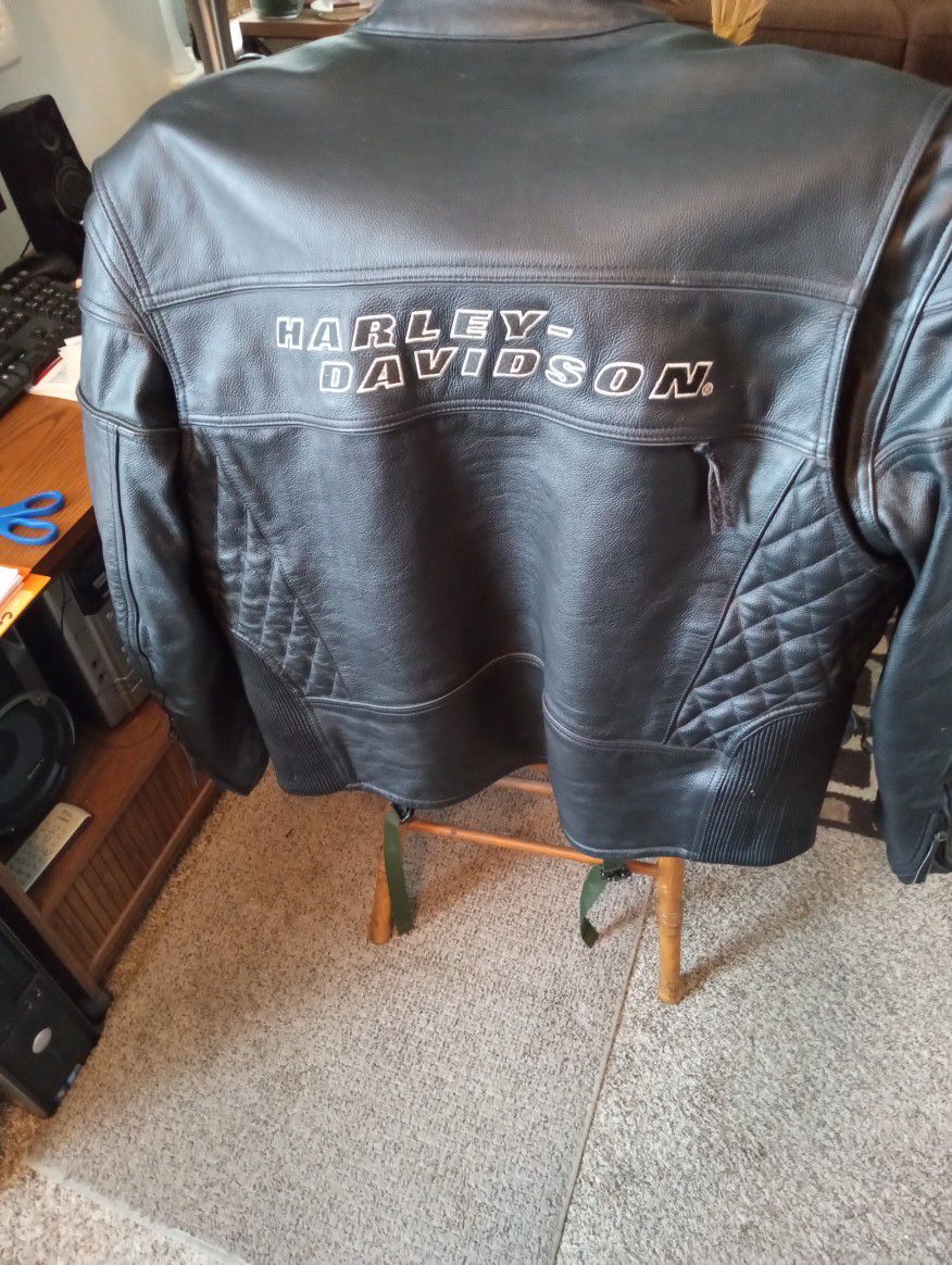 2 Jacket One Leather One Light Xl  Both Harley 