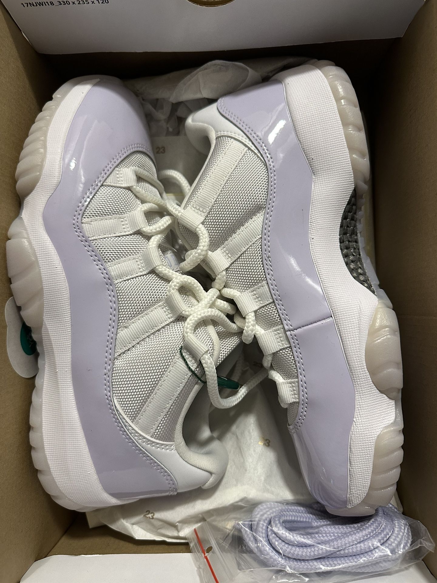 Jordan Retro 11 Low Violet And White