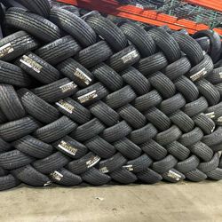 215 60 17 New Tires Set 