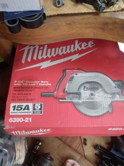 Milwaukee  Circular Saw
