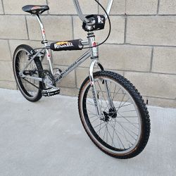 20" Kuwahara BMX BIKE 