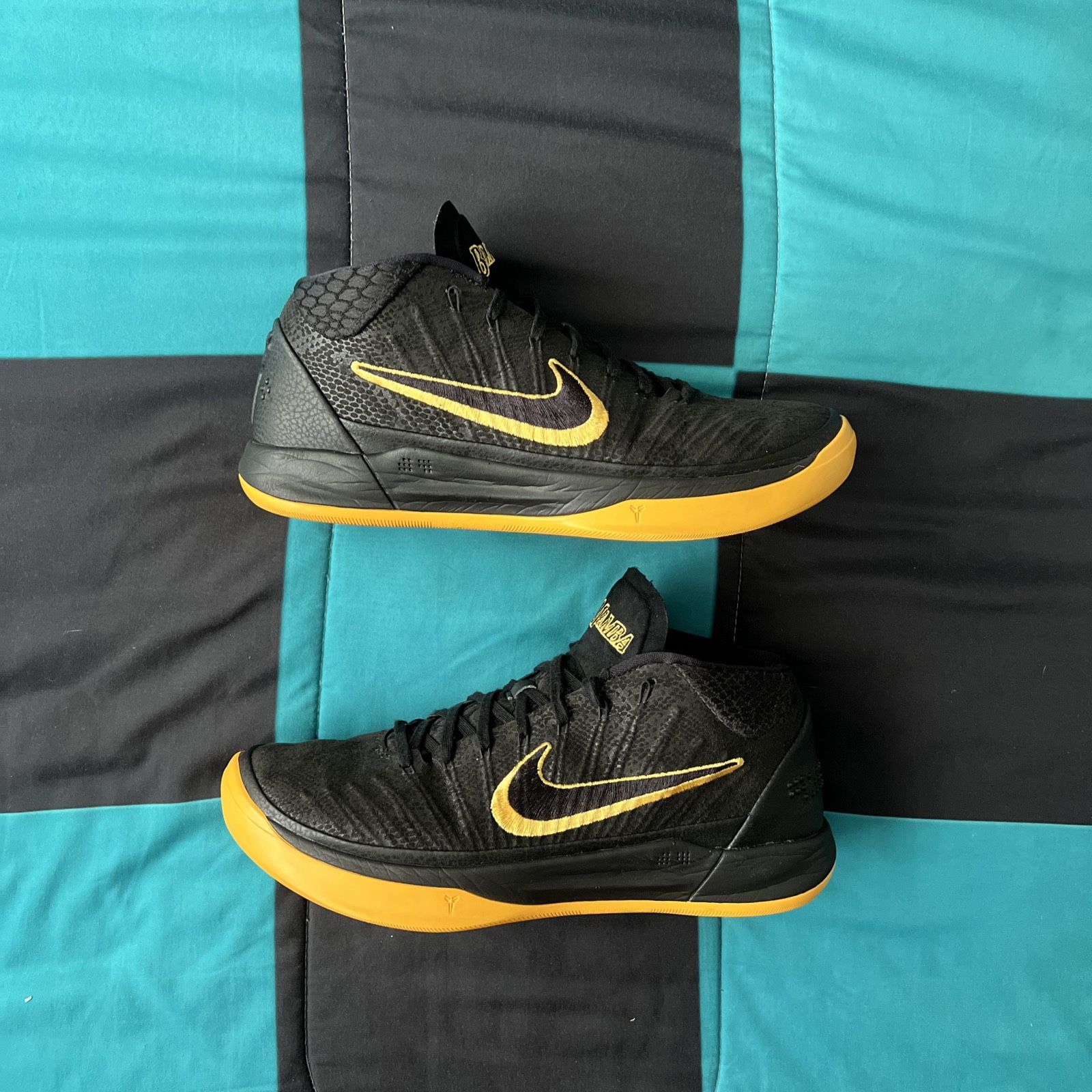 Men’s Nike Kobe AD Mid BM Size 9.5