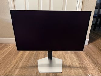 SAMSUNG 27-inch Odyssey QD-OLED G8 (G81SF)